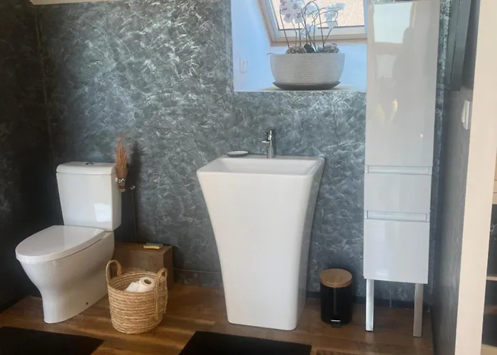 Bardney منزل للإقامة La Bazoge